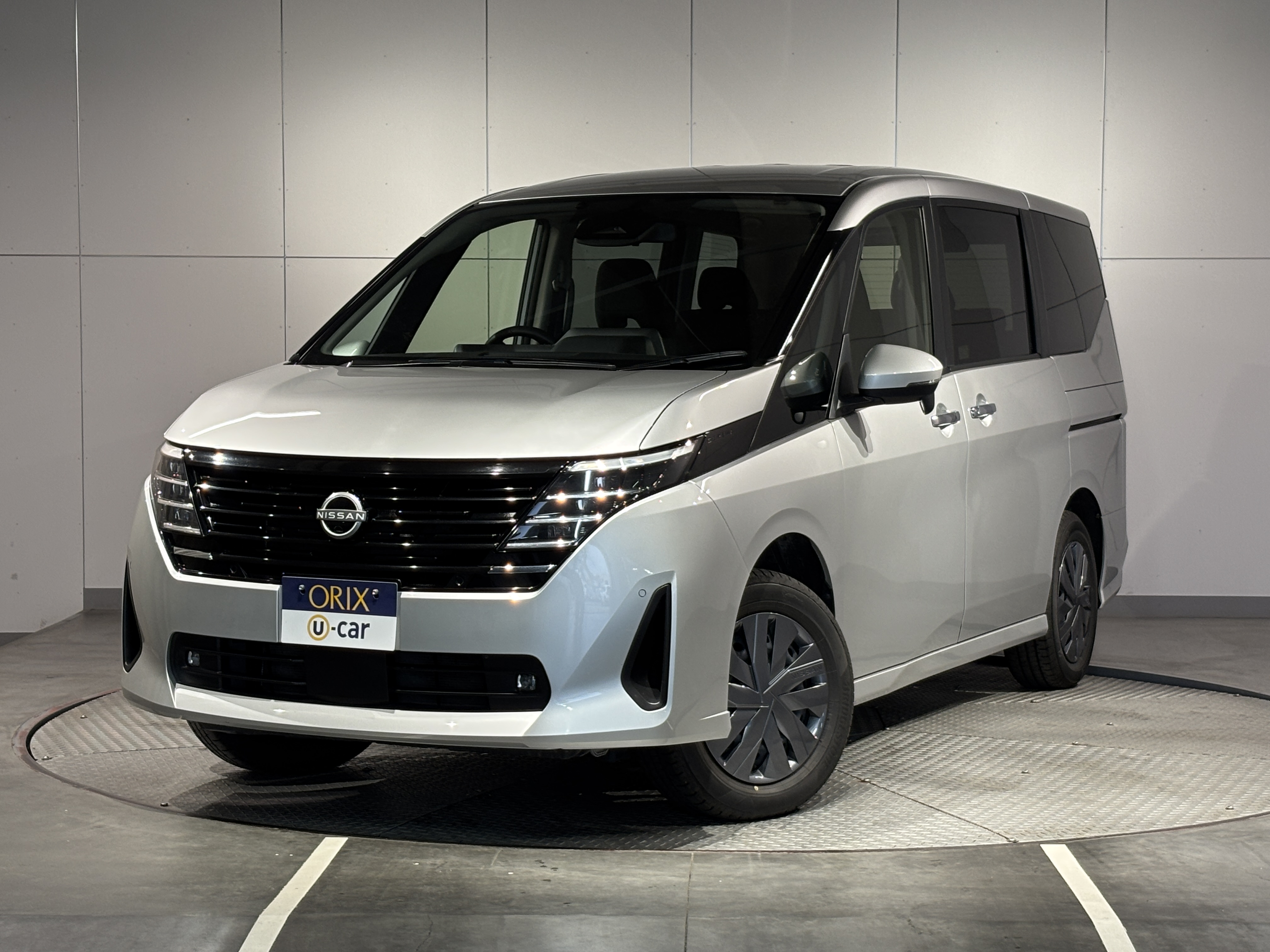 セレナ　4WD　XV