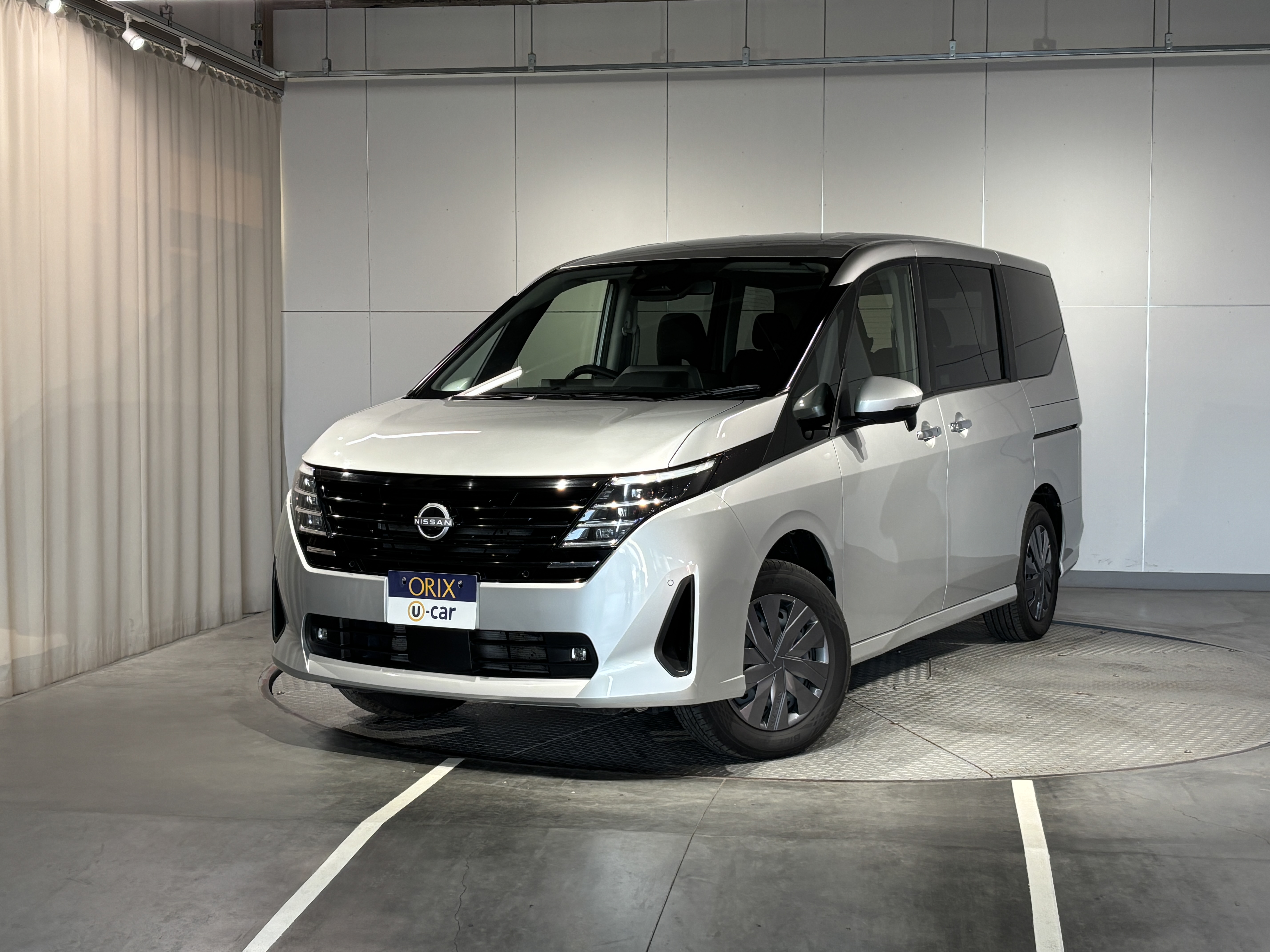 セレナ　4WD　XV